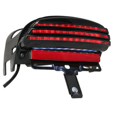 Integrierter Tri-Bar LED Motorrad Rücklicht für 2008-2012 Harley Davidson